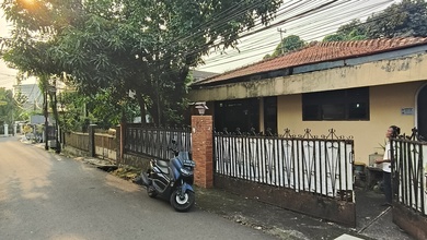 Jual Rumah Hitung Tanah Akses Jalan 2 Mobil