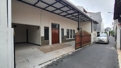 Rumah Siap Huni 200 M2 Lingkungan Tenang