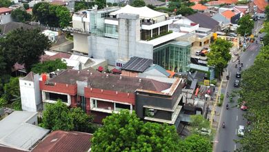 Gedung Komersial 3 Lantai 1800 M² Di Jalan Utama Kemang