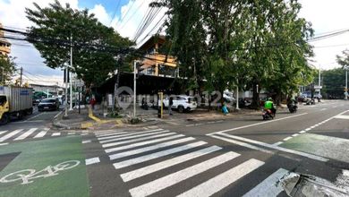 Tebet Raya . . . Ruko Commercial Bangunan 3 Lantai Cocok Untuk Usaha Di Bisnis Area Dan Jarang Ada.