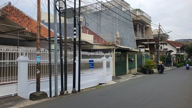 Rumah Baru Renovasi Siap Huni Cocok untuk Mess Kantor / Kantor, Usaha atau Tempat Tinggal