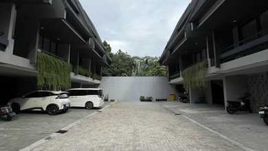 Rumah Brand New di Lokasi Bagus Kemang