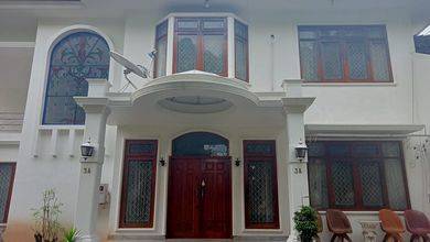 Jual Rumah Siap Huni area Mampang Prapatan, Jakarta Selatan, LT 458 m2