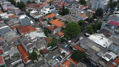 Rumah Hitung Tanah, Jalan 3 Mobil, Dekat Asem Baris Raya Tebet