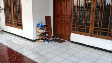 Rumah Siap Huni Akses Jalan 1 Mobi SHM Bebas Banjir di Tebet Barat