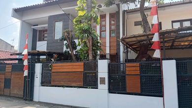Rumah Siap Huni Akses Jalan 2 Mobil Shm Di Cipinang Cempedak