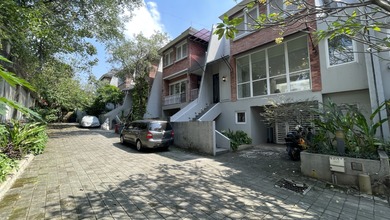 Rumah Cantik Siap Huni Lingkunga Asri Dlm Cluster Di Cilandak Jaksel