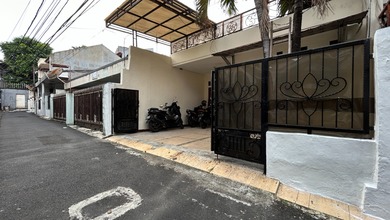 Rumah 1.5 Lantai SHM di Tebet Utara
