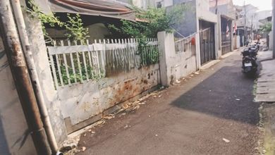 Rumah Hitung Tanah Akses Jalan 1 Mobil di Tebet 105.0 m² SHM