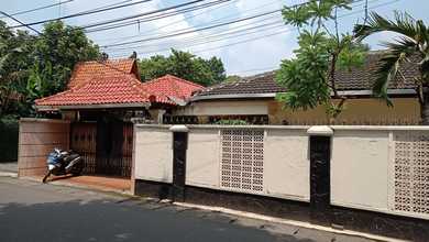 Rumah Lama Akses Jalan 2 Mobil Lokasi Strategis Di Pancoran