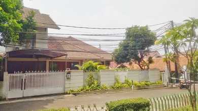 Djual Rumah Siap Huni Luas Asri Dlm Komplek Akses 2Mbl Jatipadang