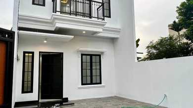 Dijual Rumah Baru 2,5lantai Ada Basement Pinggir Jalan Area Jagakarsa Jaksel