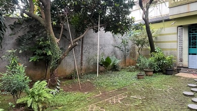 Rumah + Gudang + Toko + Tanah Zona Komersil Dibawah Pasaran