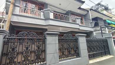 Rumah Siap Huni di Tebet Timur Akses Jalan Dekat ke Jalan 3 Mobil