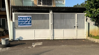 Dijual Cepat Rumah Hook di Golden Palm Residence Jakarta Barat