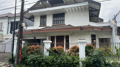 Rumah 2 Lantai Kemanggisan, Jakarta Barat