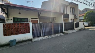 Rumah Siap Huni Di Pejaten, Akses Jalan 2 Mobil