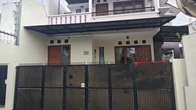 Rumah Disewakan di Tebet