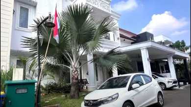 Rumah Classic Modern Dalam Cluster Dengan private Pool Di Pejaten Barat 