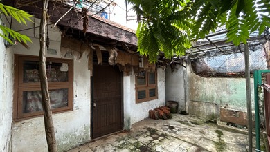 Dijual Rumah Hitung Tanah Akses Jalan 1 Mobil. Lokasi Sangat Strategis 