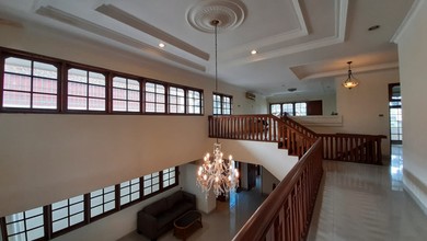 Rumah Eksklusif Luas 470 m2, di Pondok Indah, Jakarta Selatan