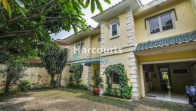 Adiyaksa Lebak Bulus Rumah utk Hunian dan cocok untuk Usaha