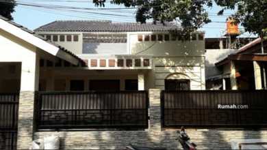 Rumah Bagus Siap Huni, Pinggir Jalan Raya Di Balekambang Condet Jaktim